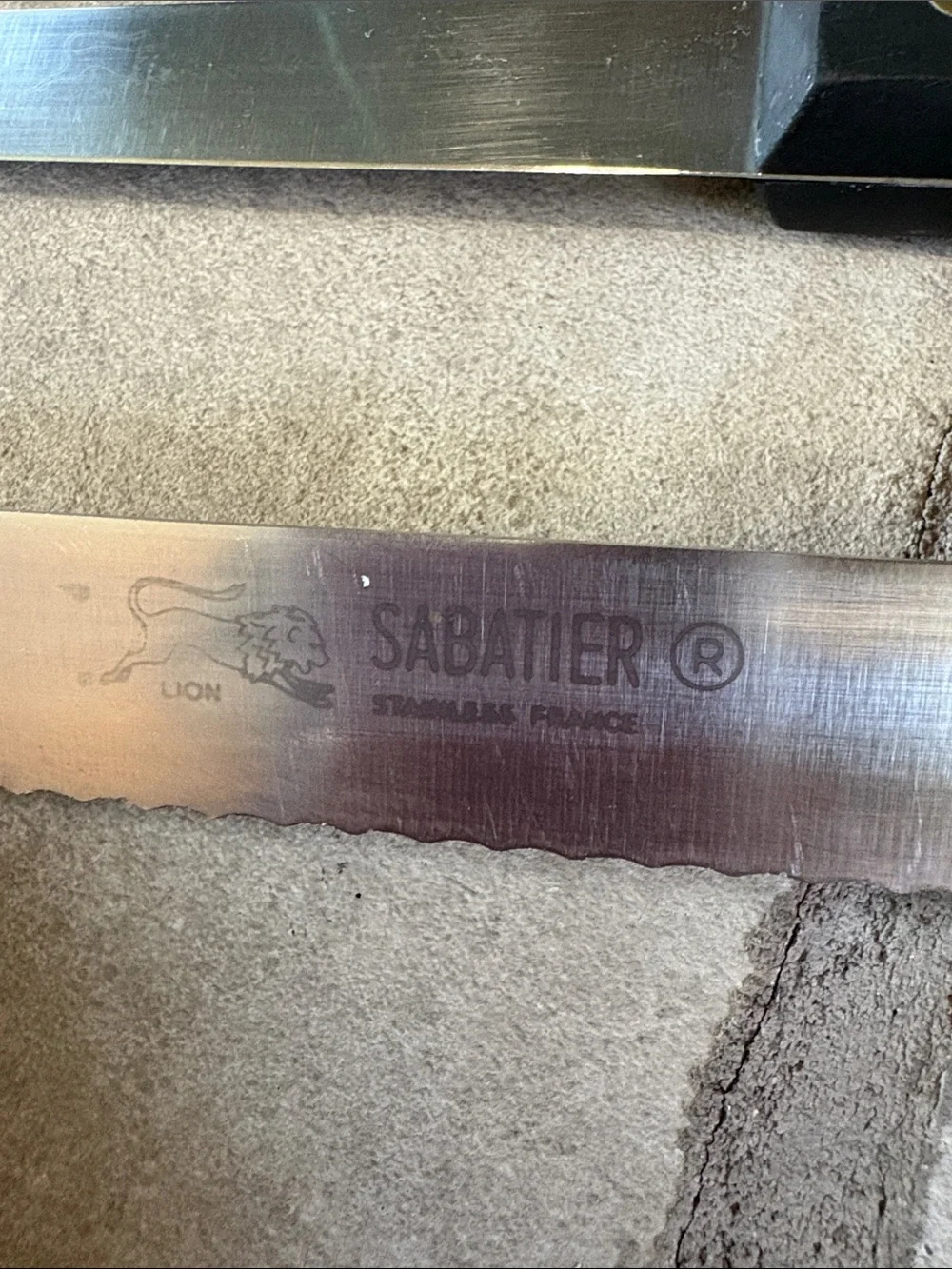 Sabatier Elephant round tip slicer and serrated bread knife